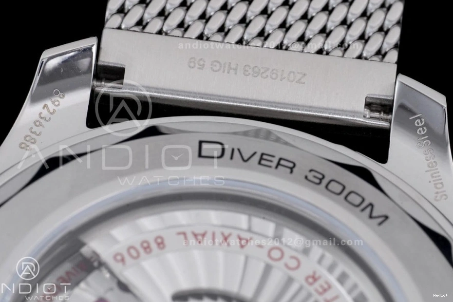 SA8806 Black Seamaster 1:1 2025 VSF Best Dial Bracelet 300 on New SS Edition Mesh 0107